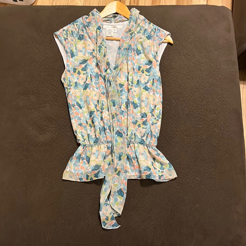 Max Studio size small tank with tie neck.